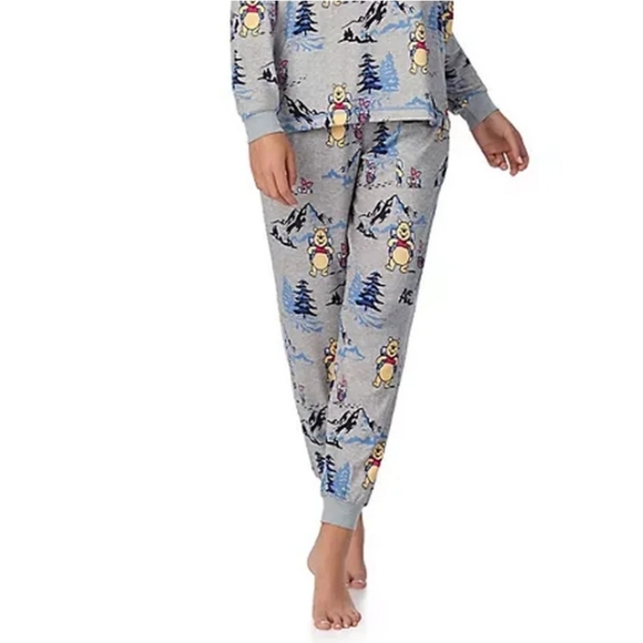 NWT Disney Winnie The Pooh Snow / Mountains PJ's Size XL - Picture 5 of 9